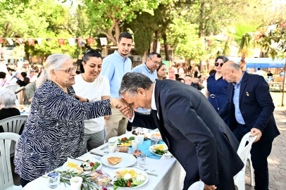 Antalya'da ‘Vatan sağ olsun’ diyen anneler unutulmadı